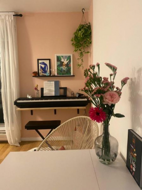 Studio neuf cozy avec balcon, 11e arr Voltaire, proche Bastille